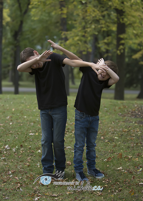 strikeapose-familyportraits-winnipegphotgrapher-photographybymichele