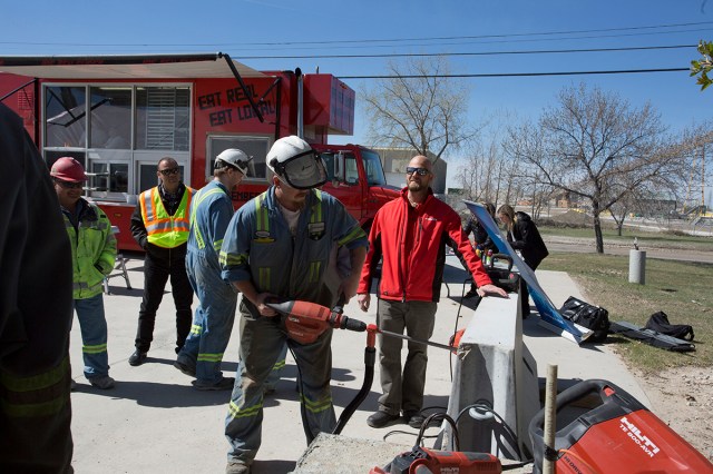 hilti-saftetyfirst-winnipegeventphotographer-photographybymichele-lafarge.jpg