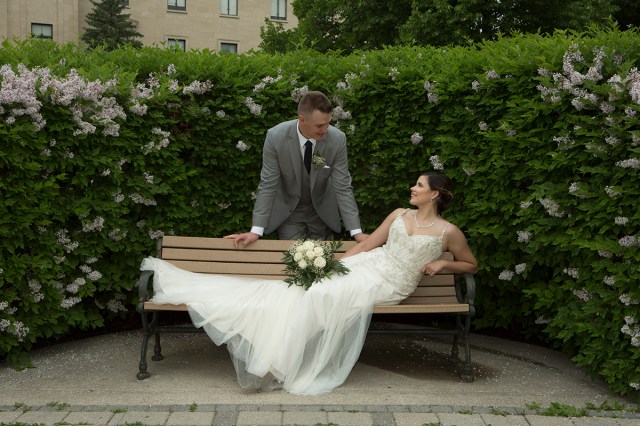 weddingsinwinnipeg-professionalphotographerinwinnipeg-weddingphotographerinwinnipeg