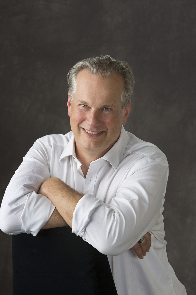 drhenryvenema-businessportraits-downtownwinnipeg-photographybymichele-studioportraits-strategic-consultants-portraitsinwinnipeg-studioinwinnipeg