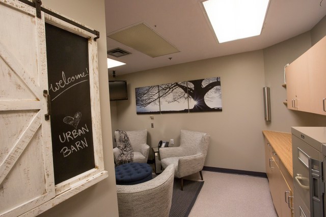 urbanbarn-photographybymichele-interiordecoraterwinnipeg-winnipegphotographer-willowplace